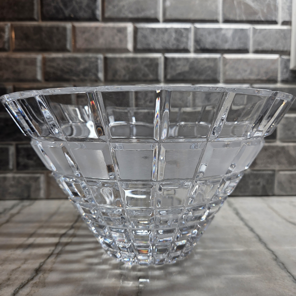 Elegant Clear Glass Bowl